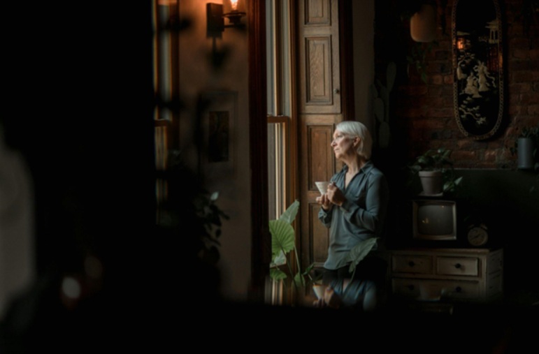 You are currently viewing Grief in the First 90 Days: What Many Feel, and Where to Find Support
